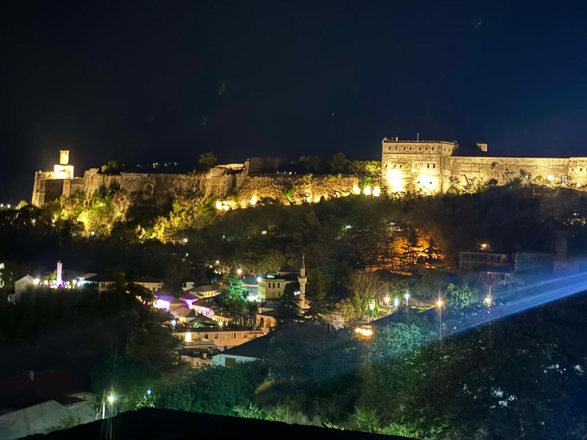 Panoramic View Guest House จีโรคาสเตอร์ ภายนอก รูปภาพ